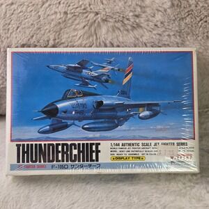 Ari 1/144 Scale Jet Fighter Series F-105D Thunderchief Model Kit